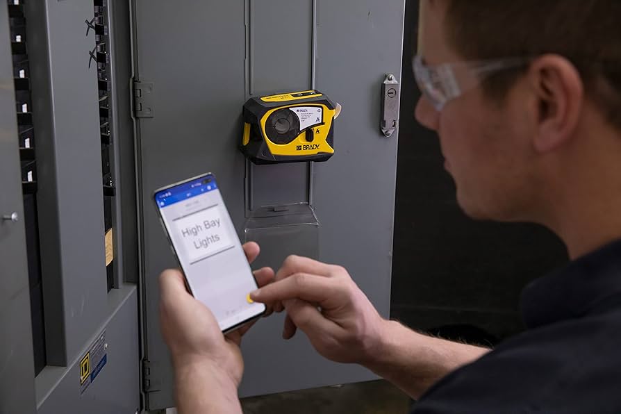 La más reciente innovación de Brady, la nueva M211.